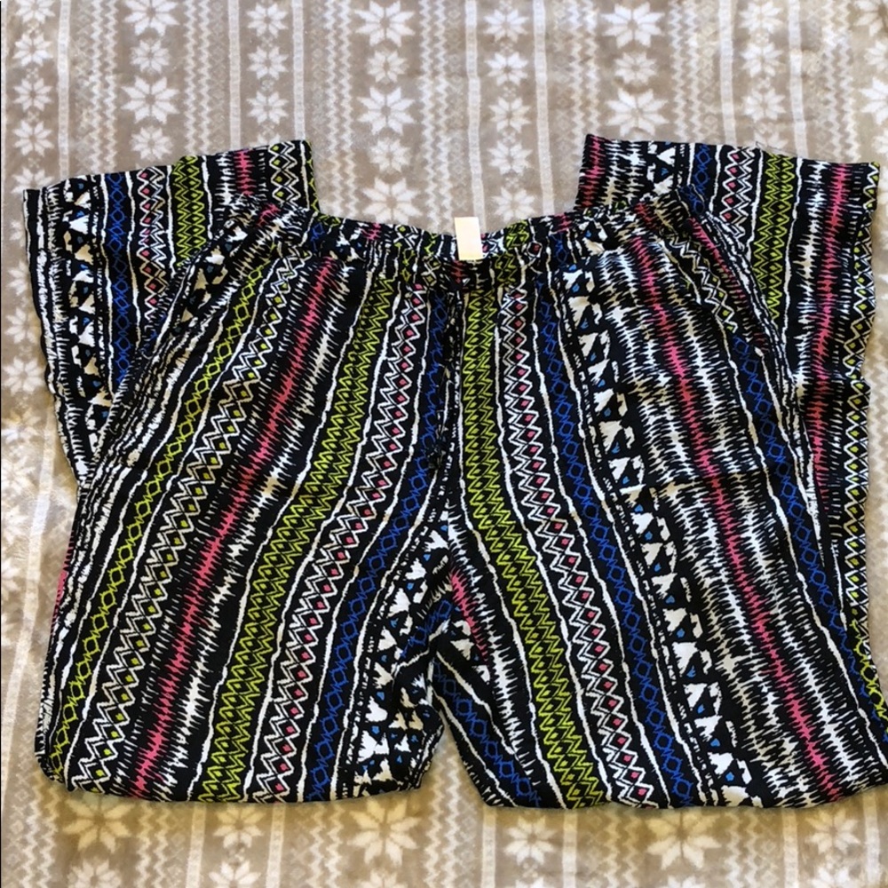 Multicolor Stretchy Pants w/ Pockets!